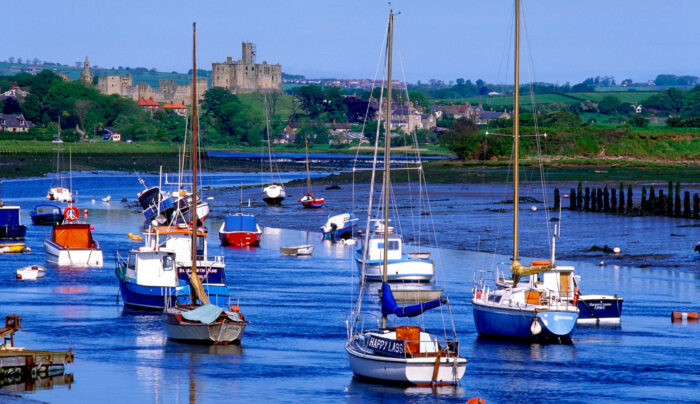 Sailing boats in the River Coquet at Warkworth