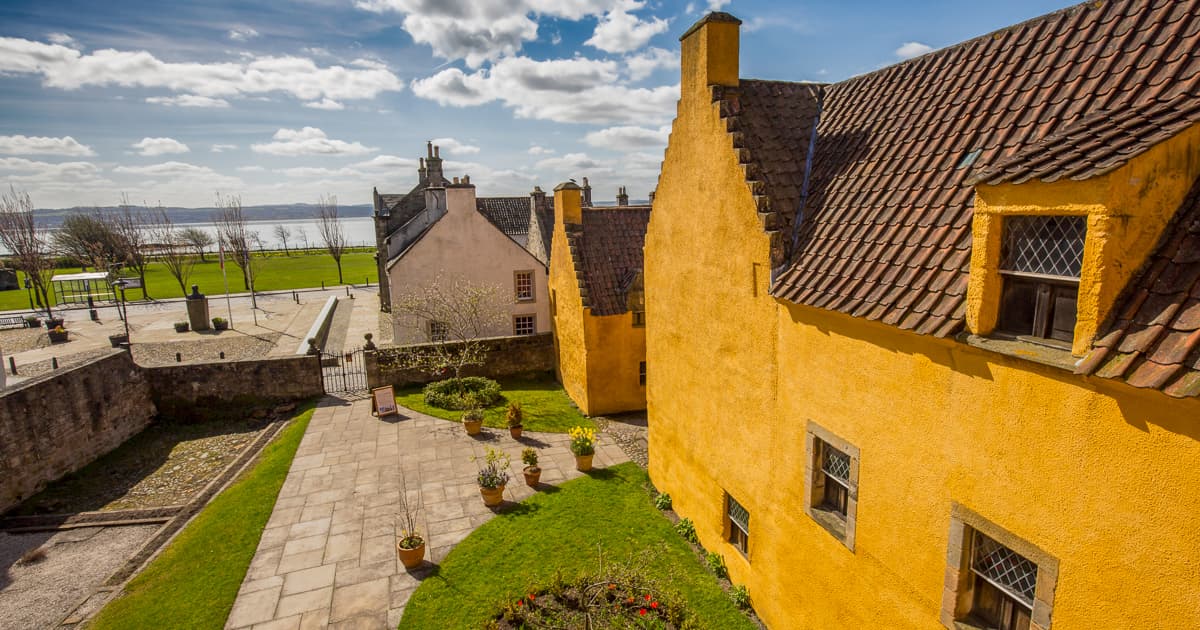 Top 10 Outlander Filming Locations In Scotland | Absolute Escapes