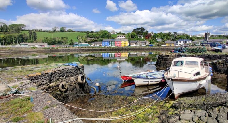 Bantry Town, Co. Cork (credit - Fáilte Ireland)