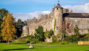 Cahir Castle, Cahir, Co Tipperary (credit - Tipperary Tourism)